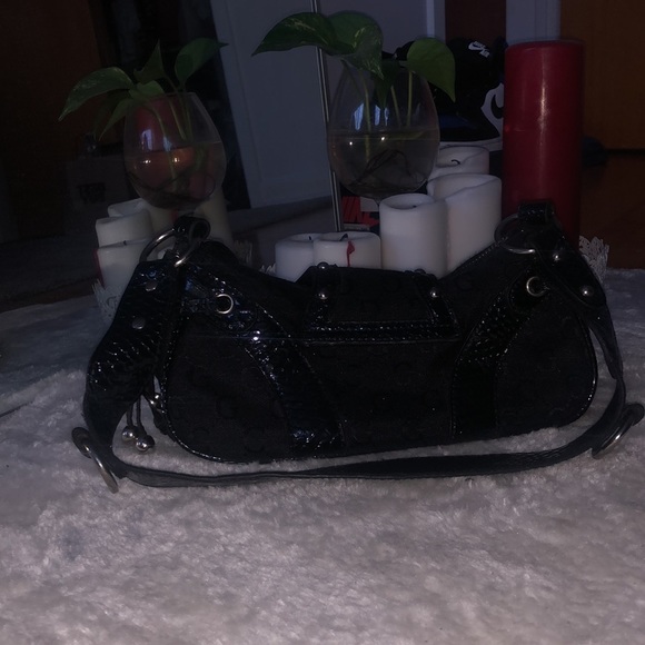 Vintage Guess bag 10cm, 25cm - Picture 2 of 2